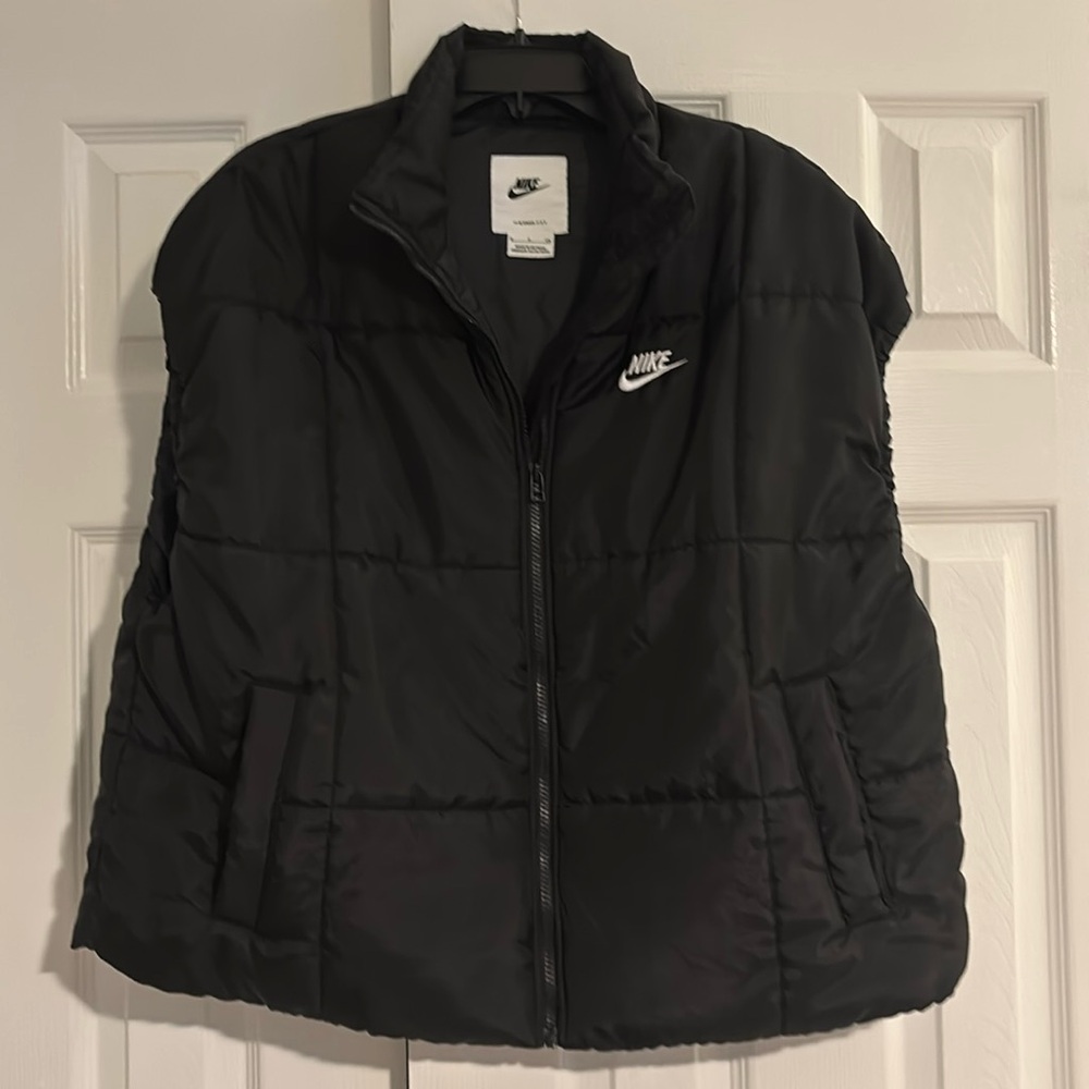 Nike puffer vest jacket